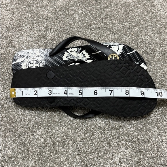 Tory Burch Black and White Floral Sandals - Picture 4 of 5